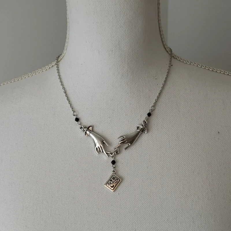 

Gothic Tarot Reader Necklace, Victorian Hand Pendant Witch Necklace, Mysterious Pagan Jewelry, Ladies Fashion Accessories Gift