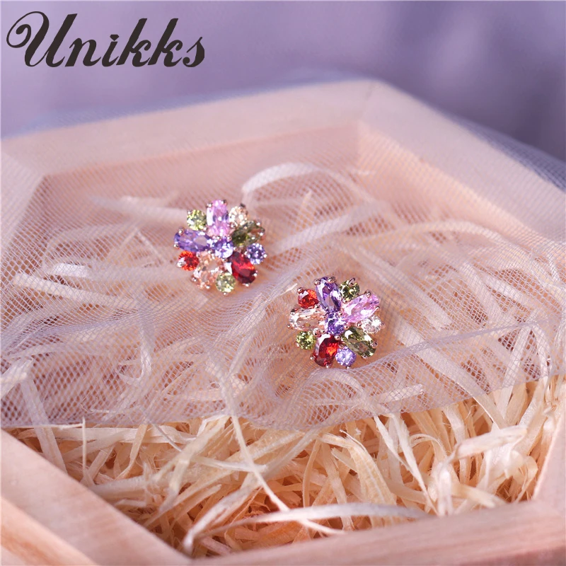 

Korean version of zircon gold-plated simple earrings