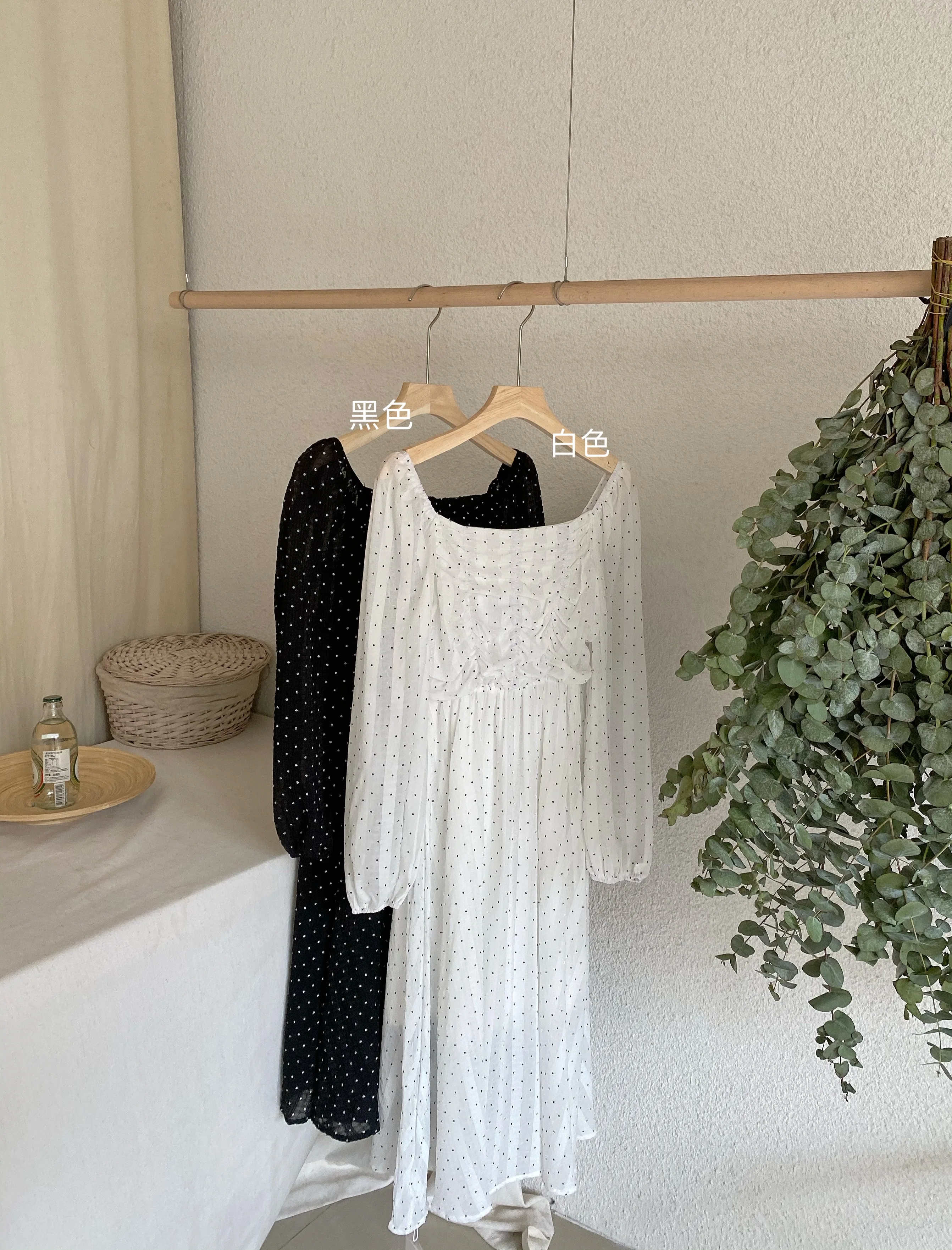 

Korean Chic Spring New Sweet Western Style Youthful-Looking Polka Dot Square Collar Pleated Design Mid-Length Waist Dress