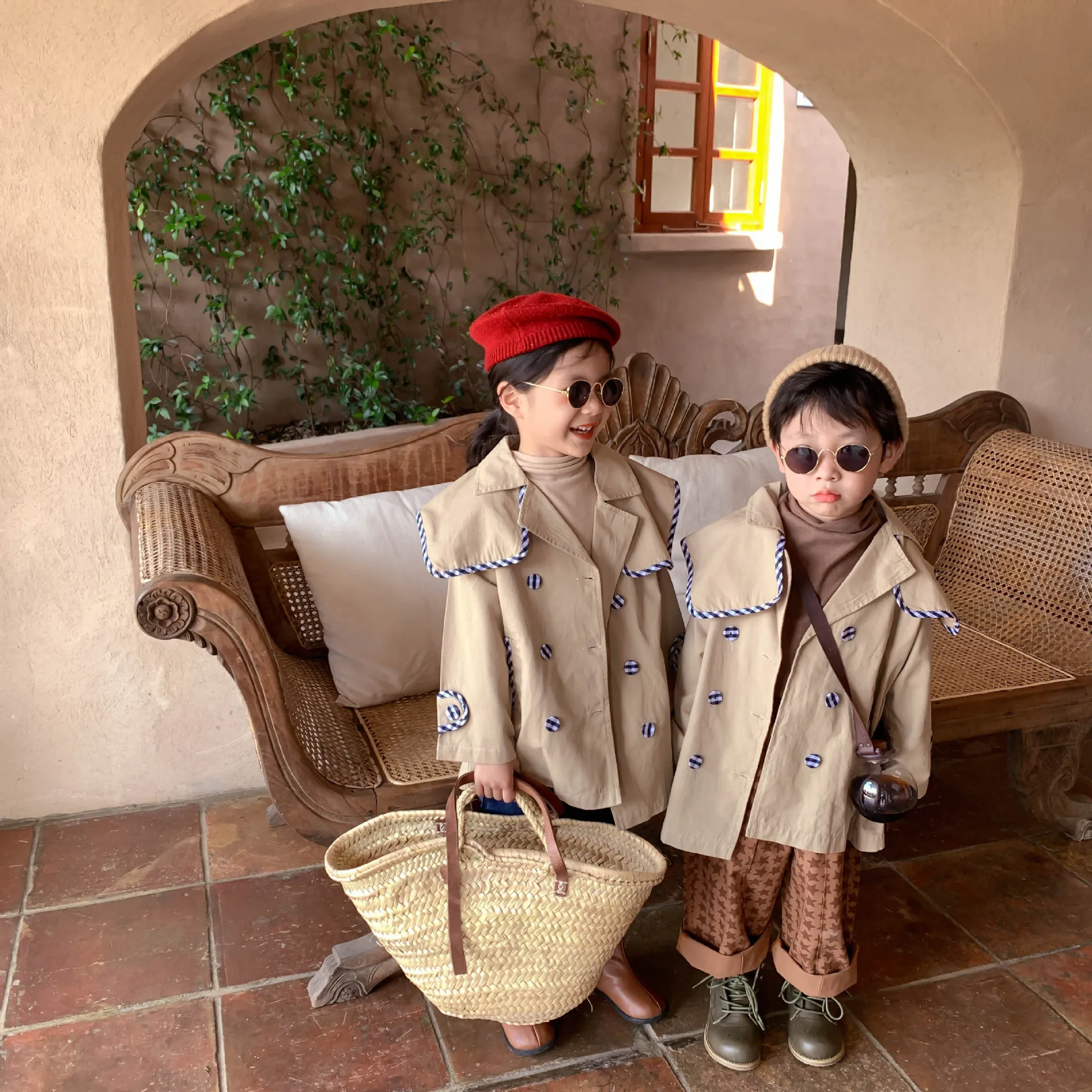 

Детская ветровка, Новинка осени 2021, Корейская простая повседневная куртка с большим отложным воротником для мальчиков и девочек, осенняя од...