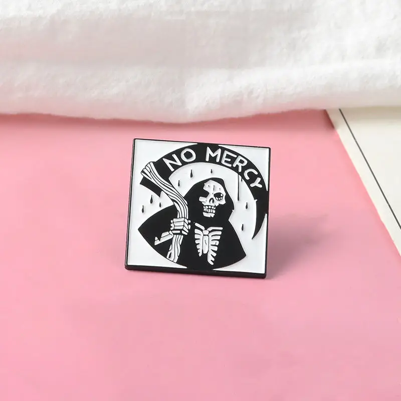 Новинка 2021 креативная крутая брошь из сплава бог смерти без милосердия для