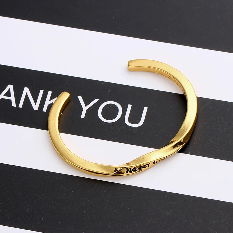 Женский браслет из нержавеющей стали CHICVIE с кристаллами со спиральными буквами