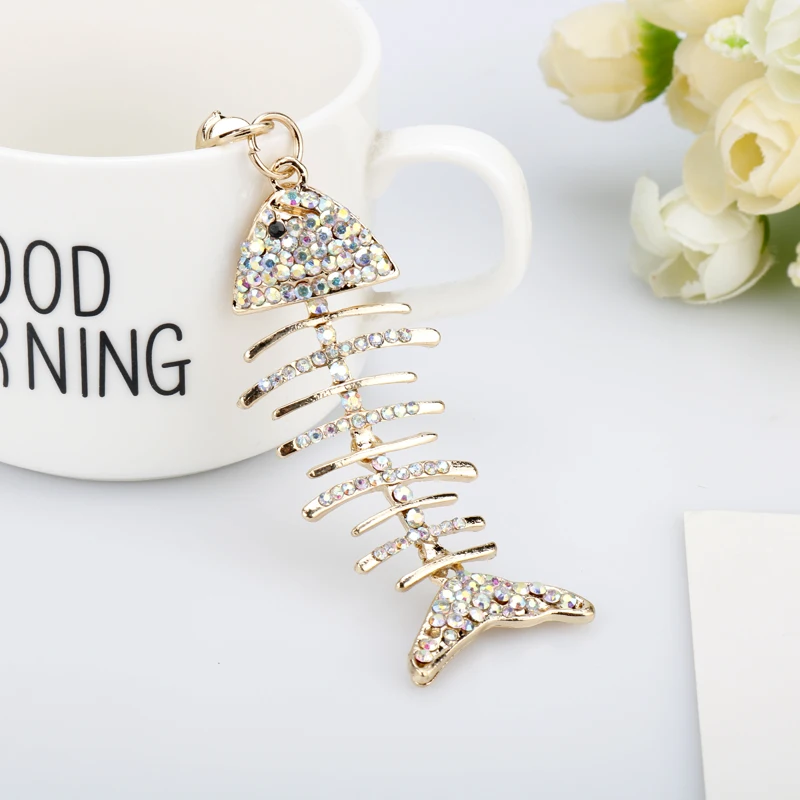 

Charms Enamel Crystal Rhinestone Fish KeyChain Holder Goldfish Bag Buckle HandBag Pendant For Car Keyring KeyChains High-quality