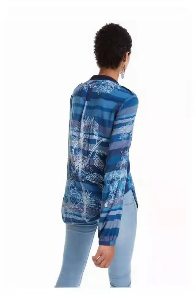 Модная блузка-рубашка с вышивкой Desigual