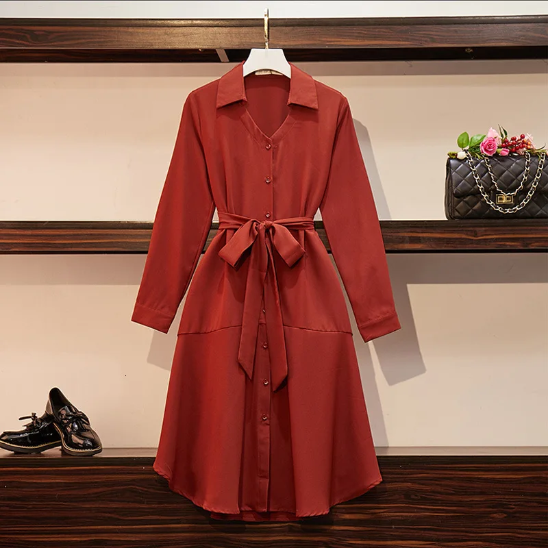 Женское платье рубашка средней длины с V образным вырезом и длинным