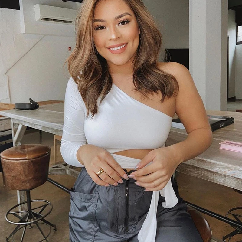 

VIBESOOTD Solid Sexy Backless One Shoulder Crop Tops for Women Fashion New Summer Cut-Out Cropped Feminino Tops Streetwear