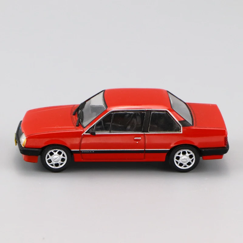 1:43 IXO CHEVROLET MONZA SERIE I SEDAN 1985 DIECAST CAR MODEL COLLECTION TOYS PERFECT SIZE AND WEIGHT | Игрушки и хобби