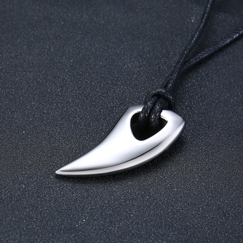 Потрясающие мужской Нержавеющая сталь черный Альфа копье кулон Цепочки и