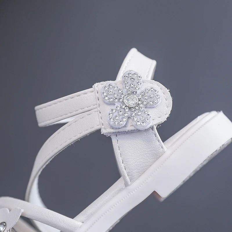 Сандалии детские резиновые с бабочками босоножки из искусственной кожи для