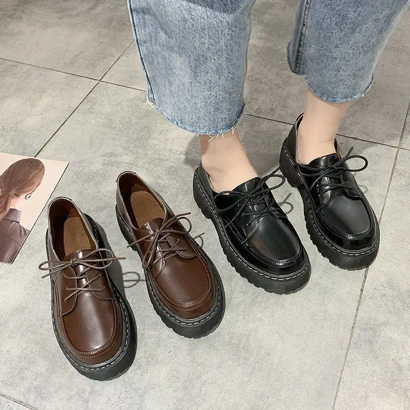 

New Embroider Japanned Leather Shoes Woman Lace Up Round Toe Shoes Big Toe British Creepers Flats for Women