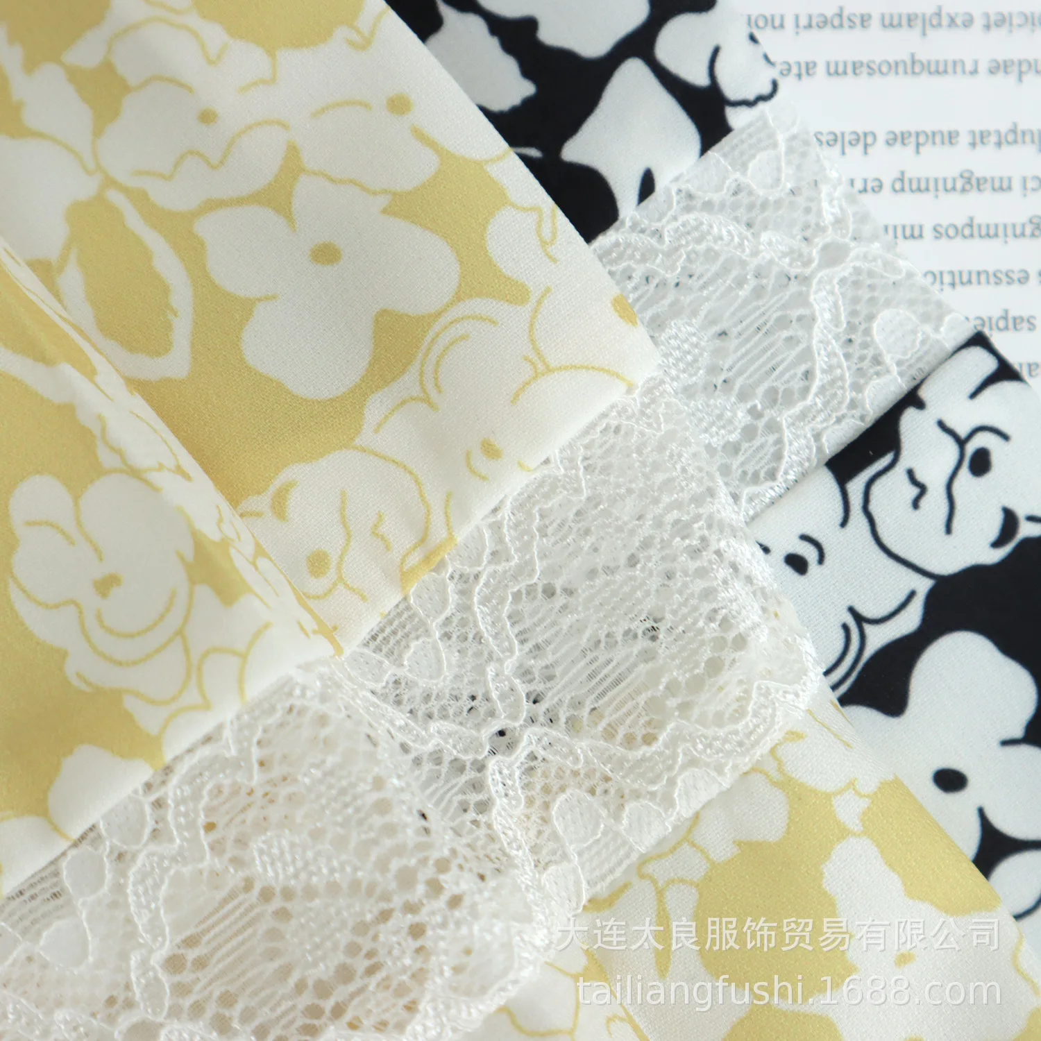 

Dalian Tailiang women's dress m * Jo waist lace edge print Lapel medium length dress with belt