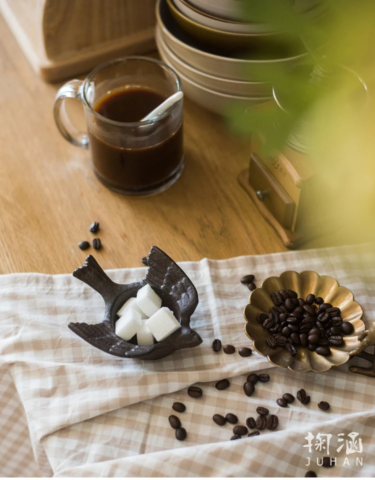 

Metal European Style Candle Holder Black Decor Modern Candle Holder Rustic Iron Wedding Kerzenhalter Home Decoretion WE50ZT