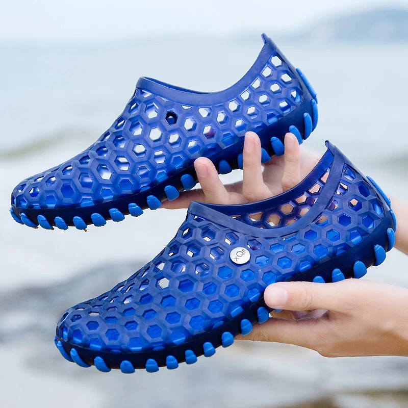 

Summer Slippers Men 2021 Hot Sell Outdoor Breathable Beach Flip Flops Unisex Casual Flats Sandals Slip-On Hollow Women Shoes A2