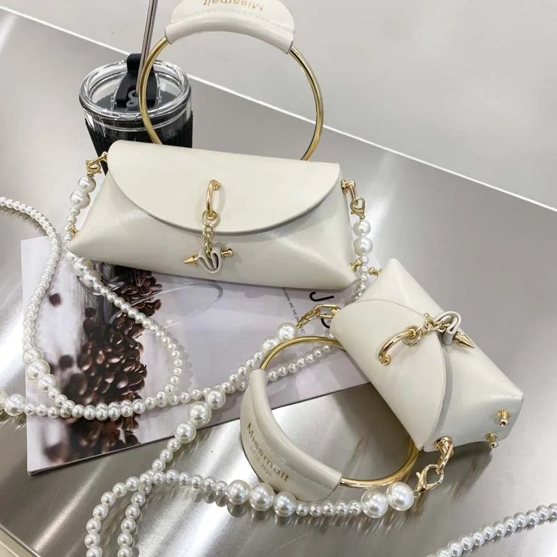 

2021 Summer New Trend Korean Fashion Ladies Pearl Chain Messenger Bag High Quality Leather All-match Portable Small Square Bag