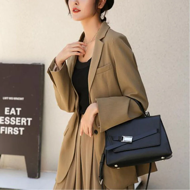 

New The new net celebrity fashion leather handbag, atmospheric, versatile, large-capacity one-shoulder diagonal bag women