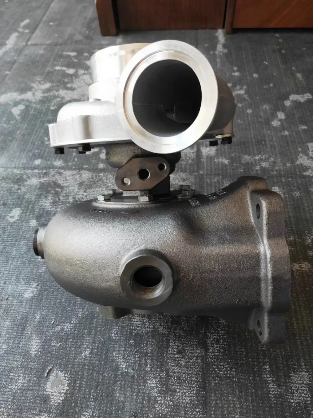 

NEW H2D 3538623 3802886 CUMMINS Marine Engine 6CTA 8.3L 430HP Diesel Turbo Turbocharger