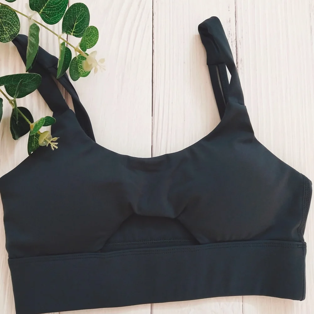 

Sexy Yoga Bra for Women Crop Tops Activewear Front Chest Hollow Vest Gathering High-intensity Underwear Fitness Tank tops