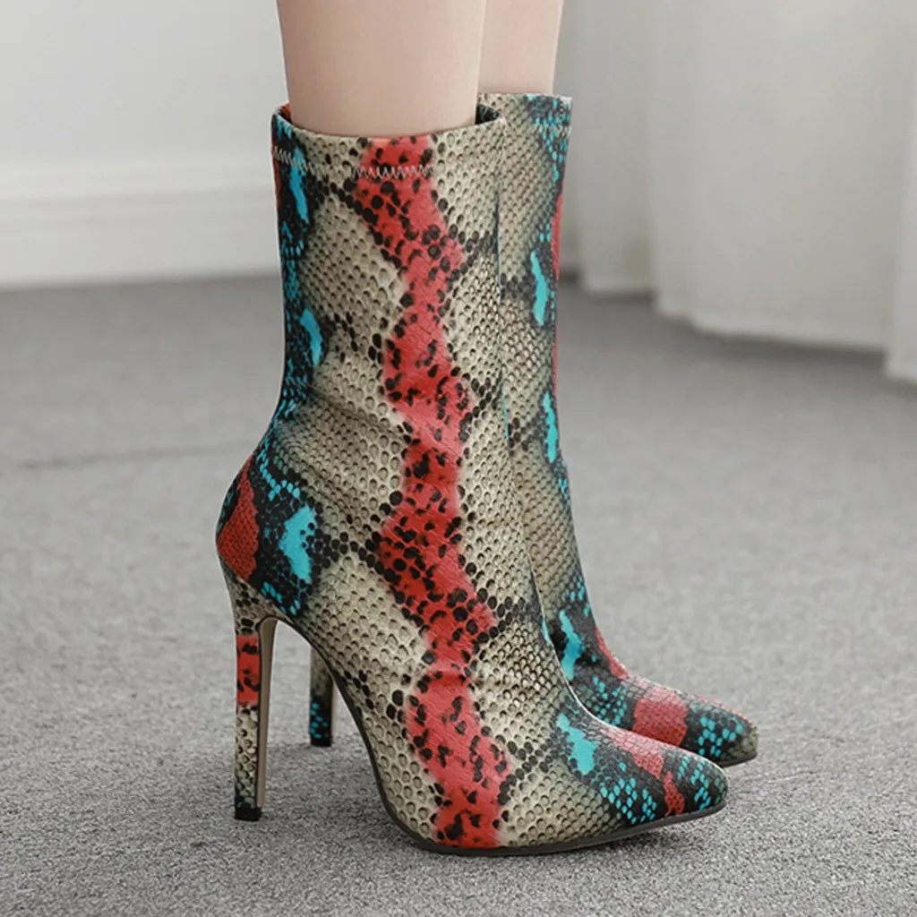 Ботинки Челси женские модные из змеиной кожи с острым носком на молнии сбоку