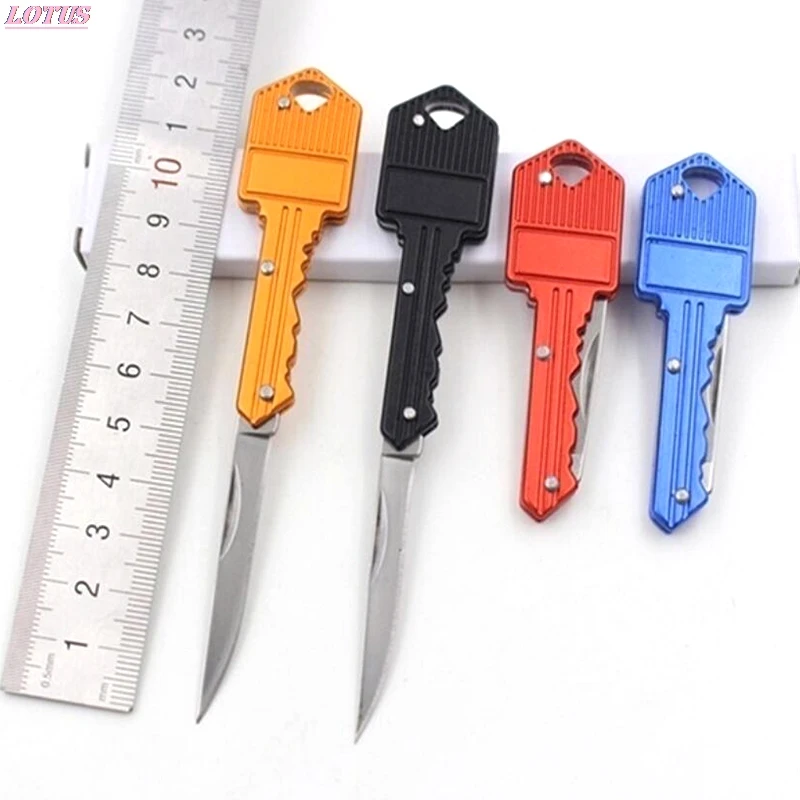 

1PCS Mini Portable Outdoor Camping Keychain Folding Knife Survival Hand Tool Alternate delivery of new and old products new