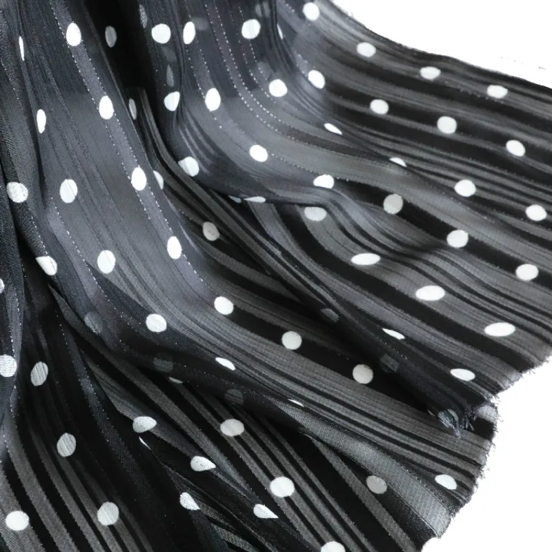 Прозрачное шифоновое платье в горошек с вертикальными полосками на весну и лето |