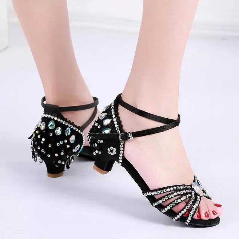 Танцевальные туфли для женщин на вечеринку танго из сатина с блестящими стразами для бального, балетного, сальса и латиноамериканского танца на каблуке 4 см.