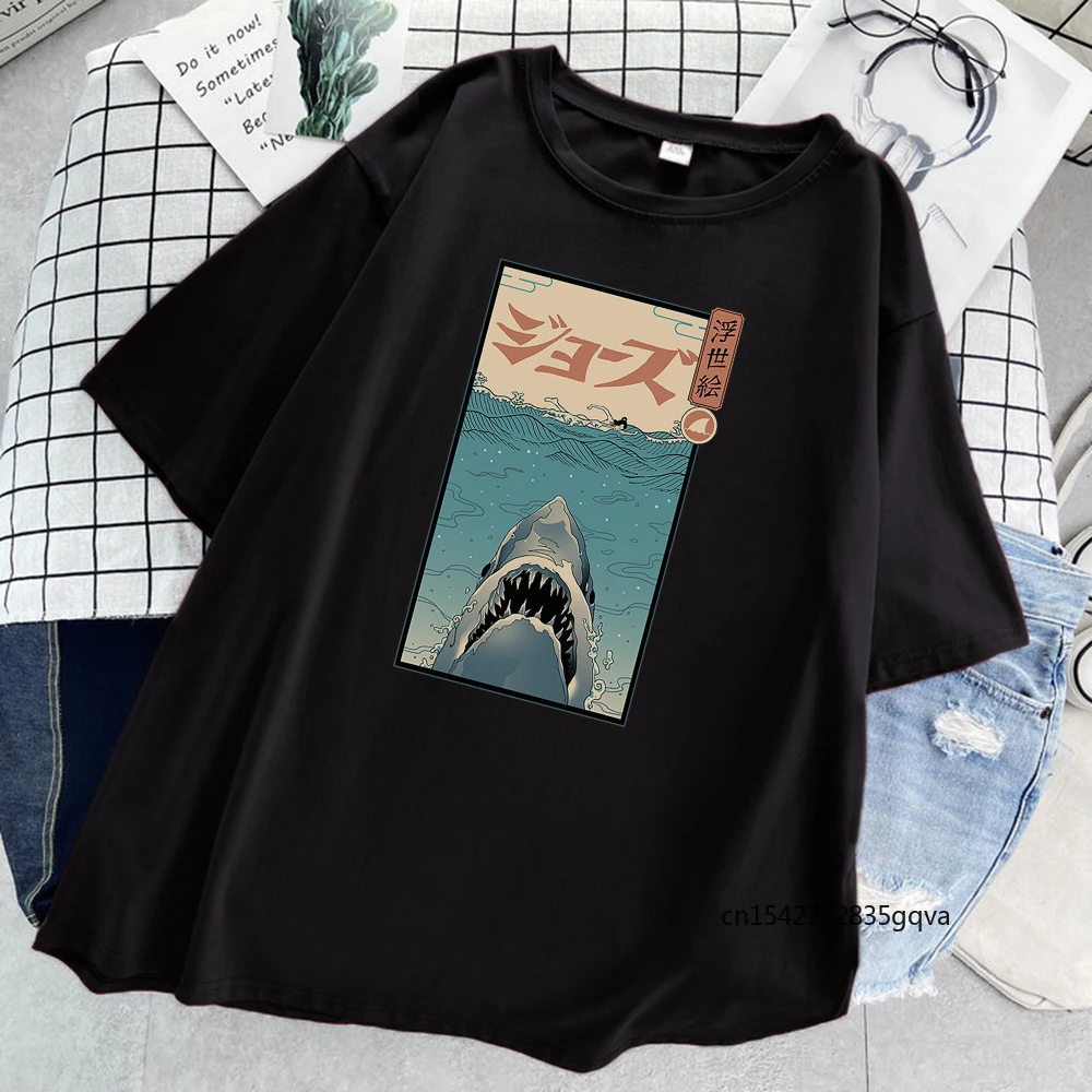 

Cartoon Cute Ukiyoe Shark Womens T-Shirt Hip Hop Style T Shirts 2021 Summer Oversized T Shirt Fashion Loose Base Tees for Women