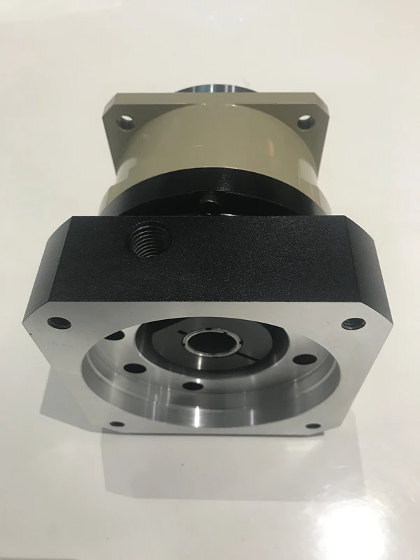 Высокоточный Планетарный редуктор с косозубой передачей 1-ступенчатый 3:1 до 10:1