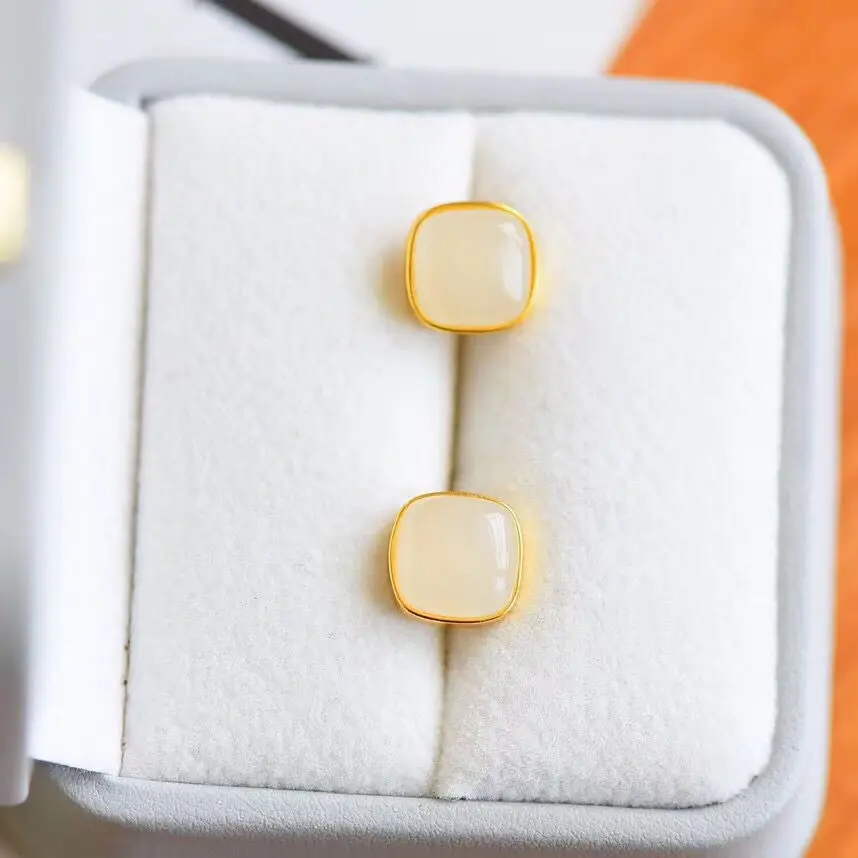 

Natural Hetian Jade Small Square Stud Earrings S925 Sterling Silver Gilding Inlaid Temperament Earrings Simple Big Name Ornament