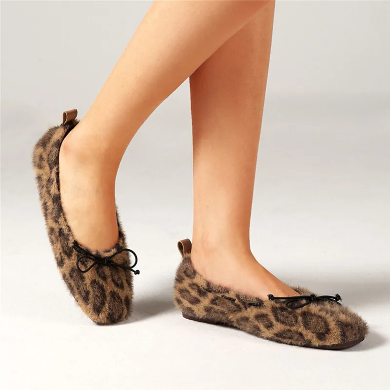 2019 женская обувь на плоской подошве Модные женские Леопардовые балетки зимние