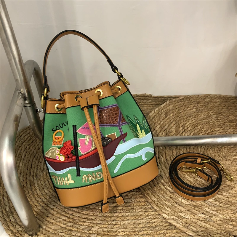 Женская Холщовая Сумка в стиле пэчворк с вышивкой сумочки на плечо мессенджер