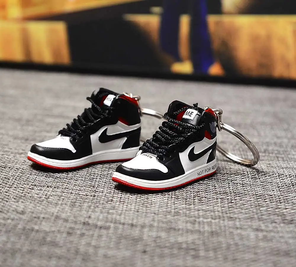 a pair w metal ring Дропшиппинг тапки обуви брелок 1 3D мини-кроссовки "OW CHICAGO" Спортивная обувь тапки брелки - Цвет: a pair w metal ring