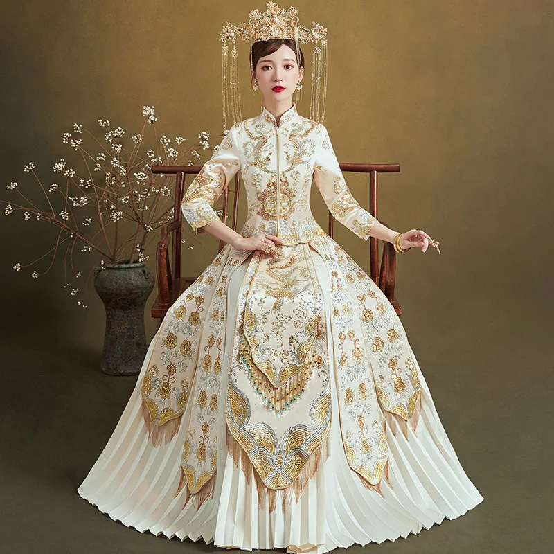 

Champagne New Wedding Dress Cheongsam Chinese Style Marrige Set Exquisite Embroidery Bride Clothing Oriental Toast Clothing