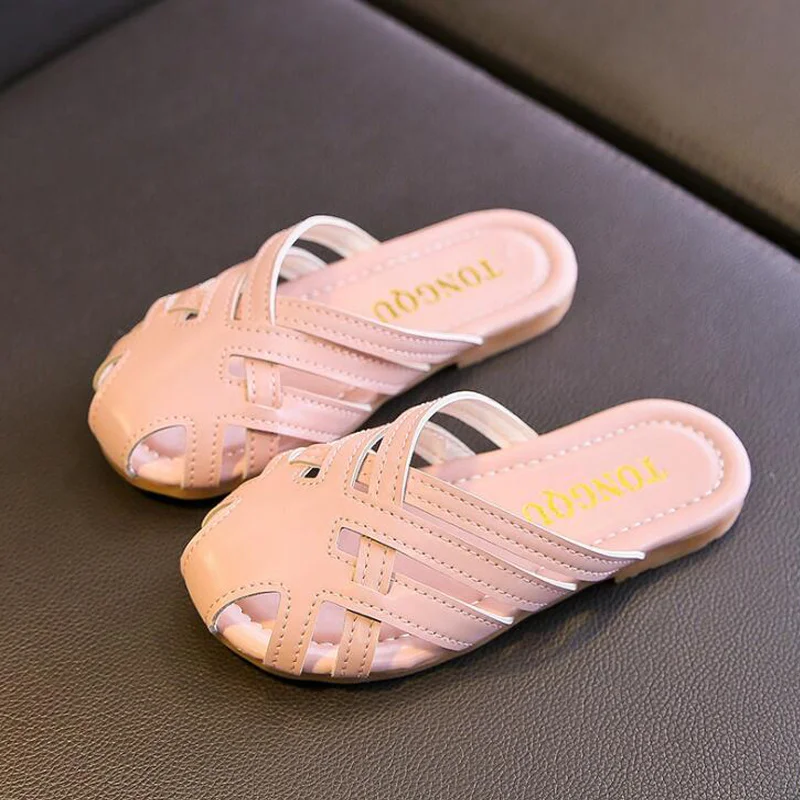 

Leather Girls Sandals Kids Children's Beach Shoes Slippers Hollow Woven Non-Slip Soft Princess Beach Shoes Girl Slippers Flat