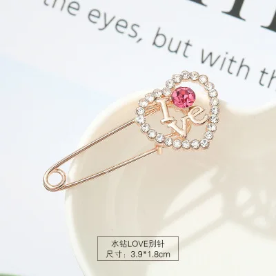 Очаровательные броши в виде цветка из искусственного жемчуга и горного хрусталя