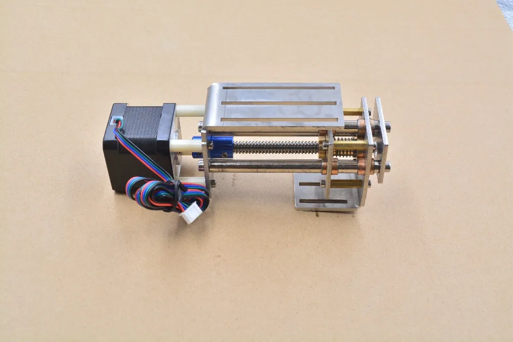 Деревообрабатывающий гравировальный станок скользящий стол 60 мм 150 ход 3 оси ЧПУ Z