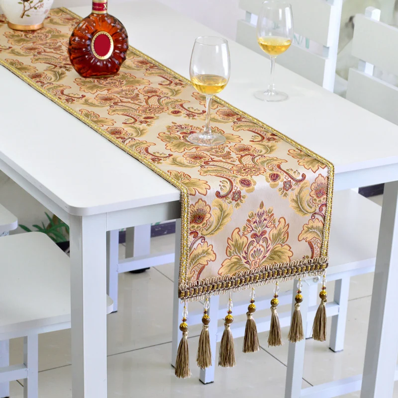 Европейская роскошная Золотая настольная дорожка с кисточками для свадебной