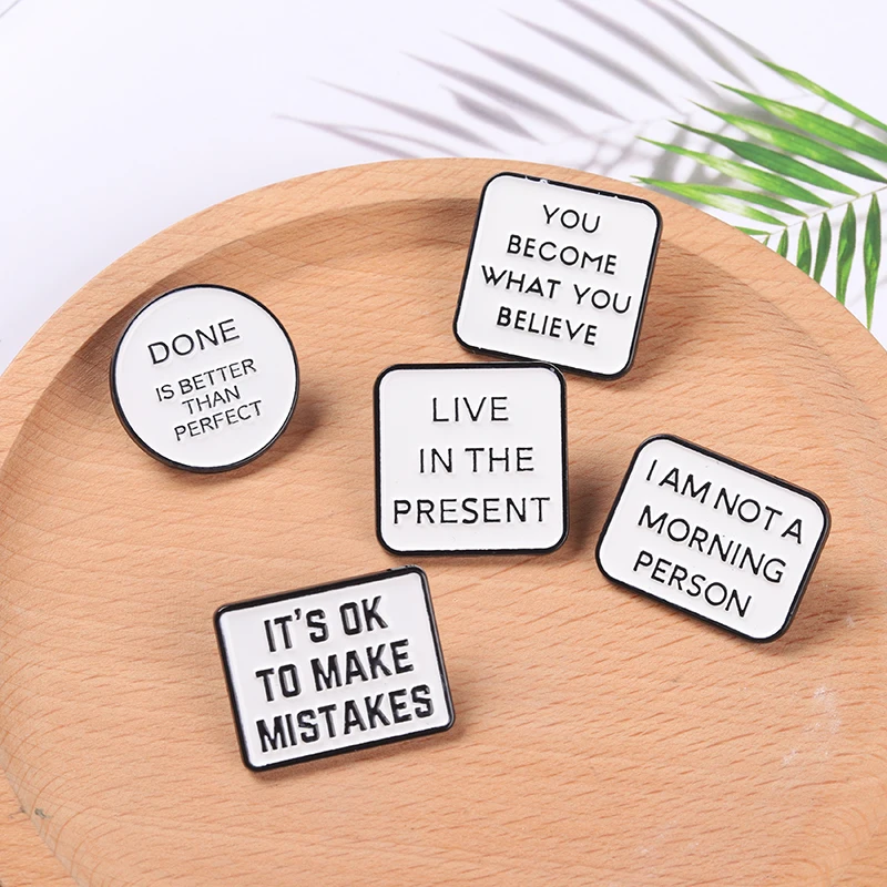 

Quote Sentence Enamel Pins "It's Okay to Make Mistakes" Comfort Encourage People Brooches Badge Custom Decoration Jewelry