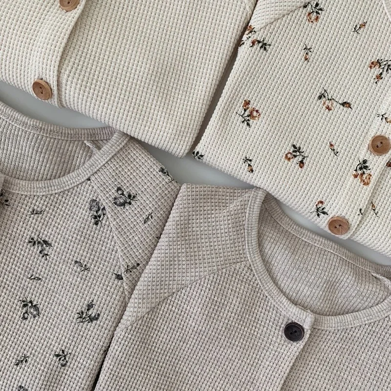 

2020 baby autumn suit cotton casual and comfortable two-piece suit