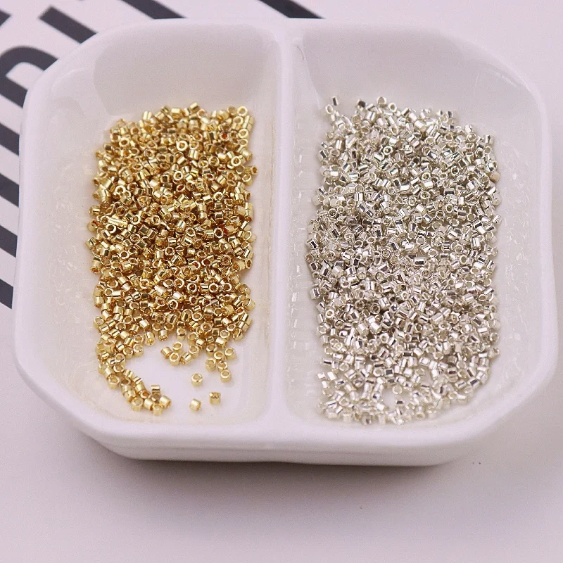 Стеклянные бусины с отверстиями 15/0 мм серебристые и металлические промежуточной