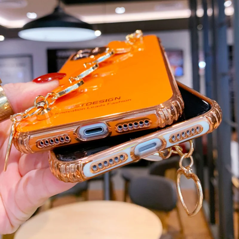 

Luxury Electroplated Love Heart Chain Bracelet Phone case for iPhone 12Mini Pro MAX 11Pro XS XR X 7 8 plus Lens Protection Coque