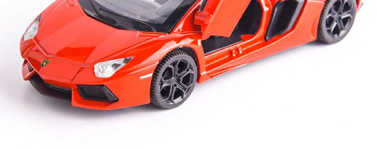 Modelo de Carro Quente para Crianças Aventador Esportivo Diecast Som Super Corrida Levantamento Cauda Roda Carro Presentes 1:32 Lp740-4 s 8 High Quality Brinquedos e hobbies