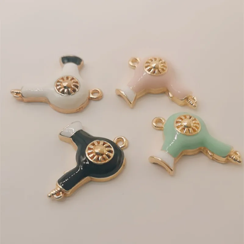 Незаменимые товары для парикмахера фен ножницы расческа декоративный брелок