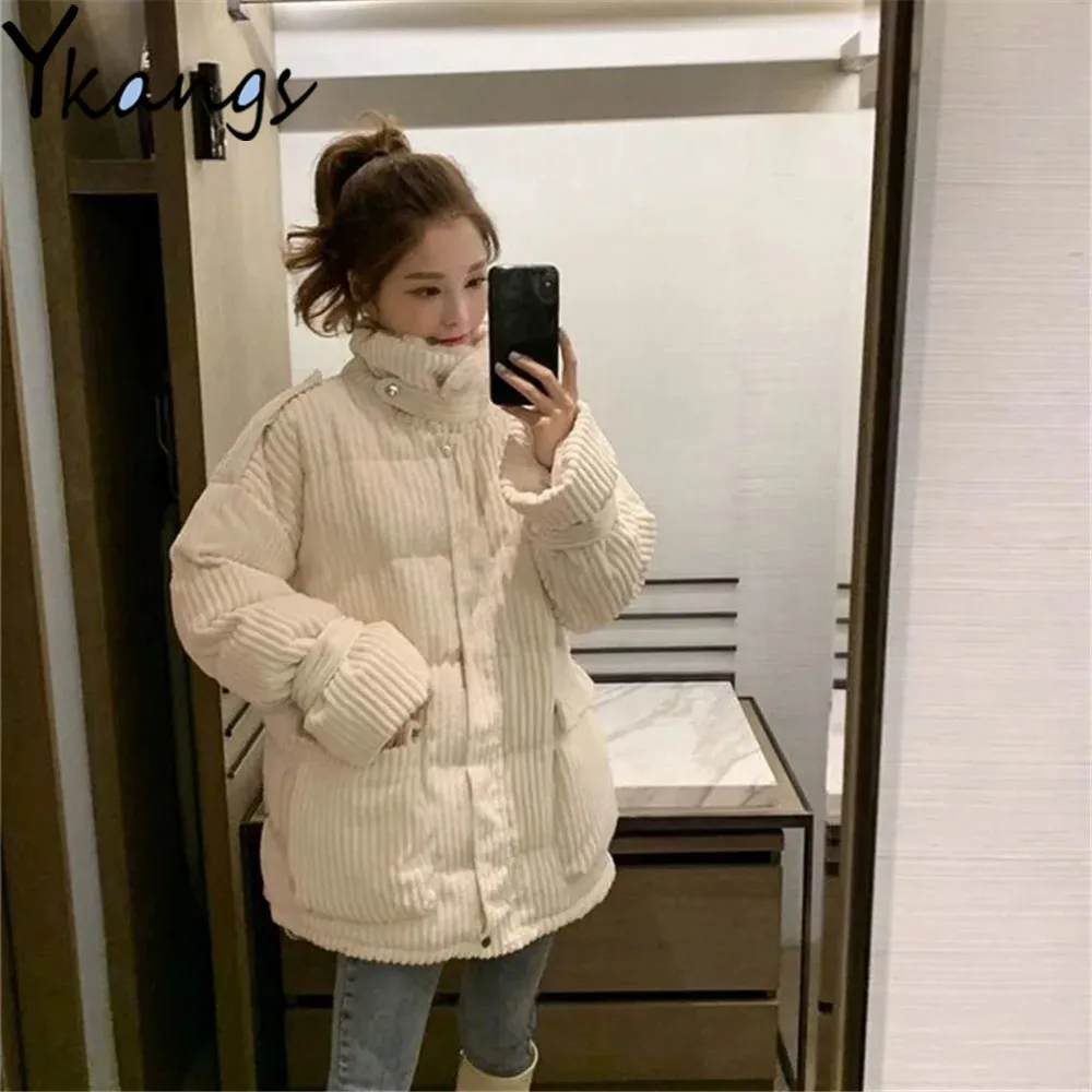 

Вельветовая хлопковая стеганая куртка с имитацией кроличьего меха в стиле пэчворк Милая женская Свободная стеганая куртка с карманами зим...