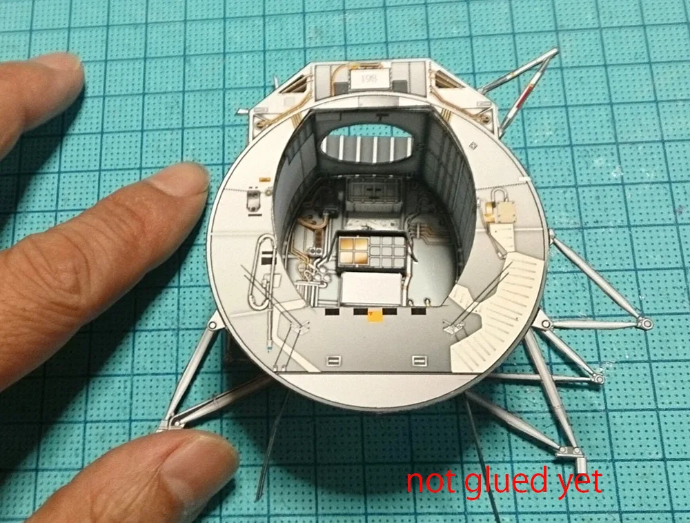 

Fine Apollo 13 lunar module 3D paper model handmade DIY lovers collection gifts gifts