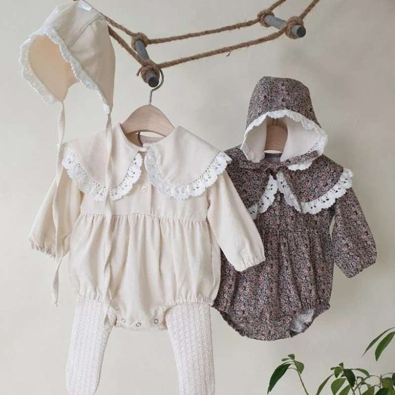 

Новый комплект детской одежды на весну и осень, Детский комбинезон с длинным рукавом и кружевными лацканами + шапка, милый детский комбинезо...