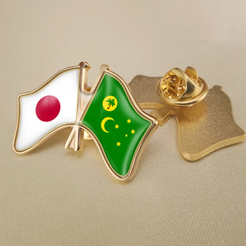 Япония и Кокосовые острова (Килинг) Скрещенные двойной флаг дружбы значков на
