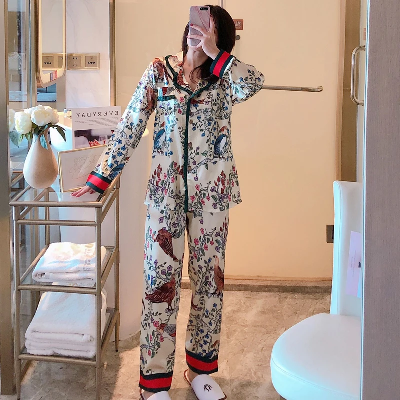 

Novelty Clothes Cartoon Pajamas Women Cute Ice Silk Sleepwear Satin Pyjama Long Sleeve Pants Set Leisure Home Suit Lounge Wear