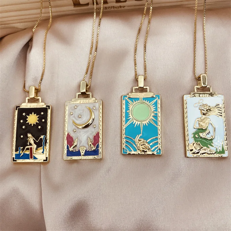 

Vintage Dripping Oil Tarot Cards Necklaces for Women Men Goth Tarot Moon Charms Choker Necklace Stainless Steel Jewelry Gifts