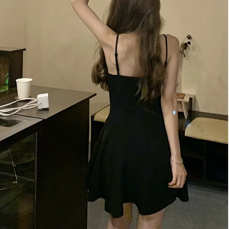 Женское платье на бретелях черное тонкое Элегантное короткое с французской