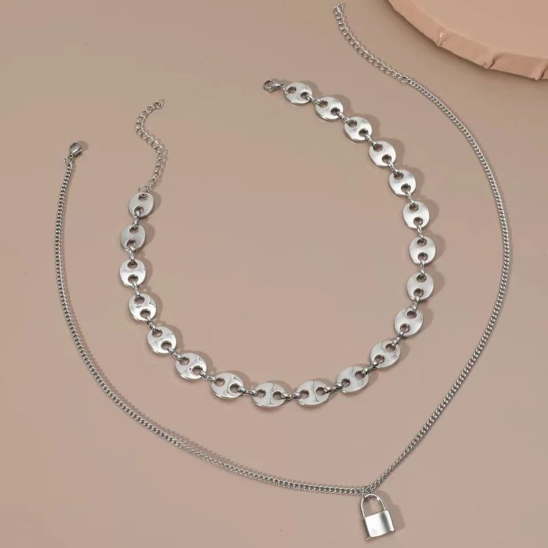 

Lock Pendant Multi-Layer Necklaces For Women Girls Classic Simple Exaggerated Style Pig Nose Chain Clavicle Necklaces